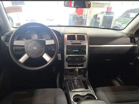 Used 2010 Dodge Charger SXT RWD image 17