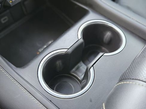 Used 2021 GMC Yukon SLT w/ SLT Luxury Plus Package image 26