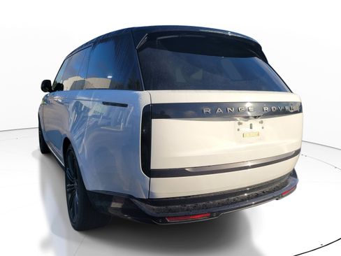 Used 2024 Land Rover Range Rover Long Wheelbase SE AWD/4WD image 6