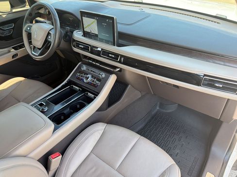 Used 2022 Lincoln Aviator Reserve w/ Equipment Group 201A RWD image 28