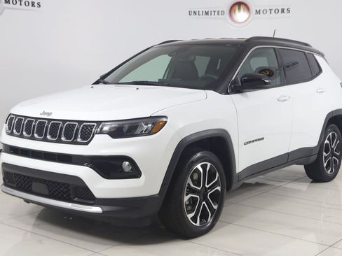 Used 2023 Jeep Compass Limited AWD/4WD image 5