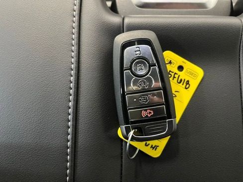 New 2025 Ford Expedition Max Platinum w/ Stealth Performance Package image 31