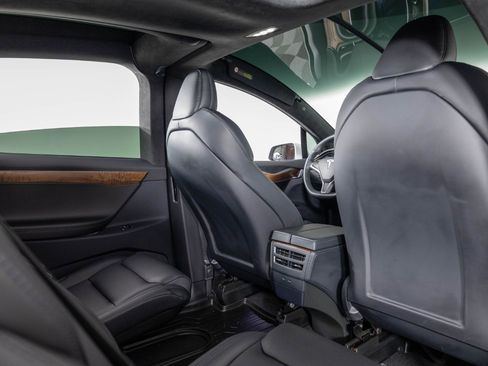 Used 2020 Tesla Model X Long Range AWD/4WD image 26