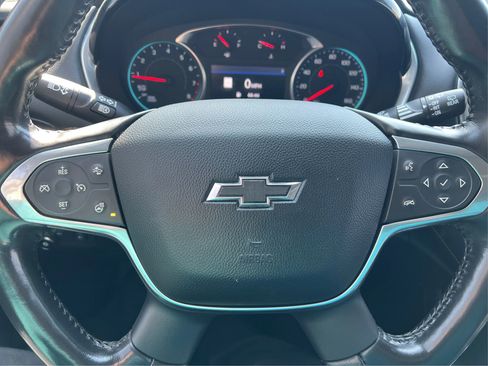 Used 2020 Chevrolet Traverse RS image 16