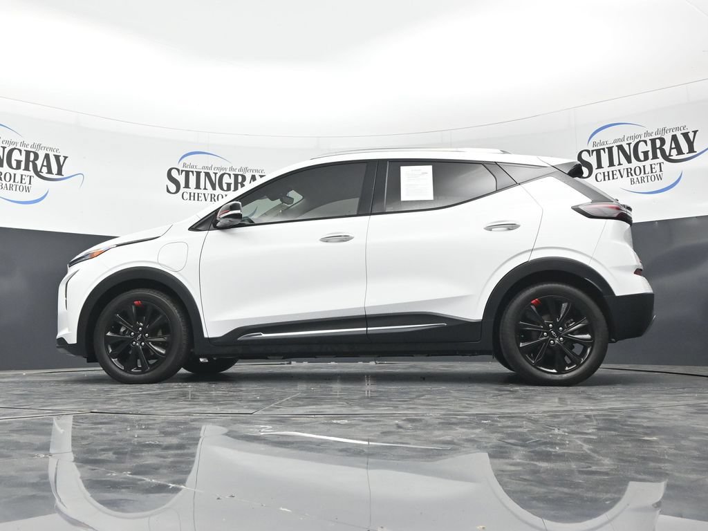 Used 2023 Chevrolet Bolt EUV Premier w/ Sun & Sound Package FWD image 31