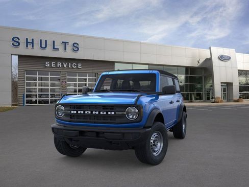 New 2025 Ford Bronco 4-Door image 2