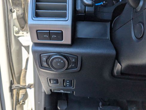 Used 2017 Ford F350 Platinum w/ Platinum Ultimate Package AWD/4WD image 31