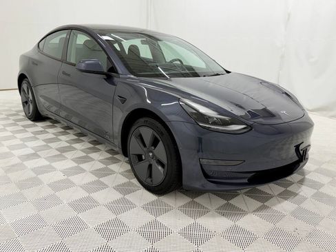 Used 2022 Tesla Model 3 image 22