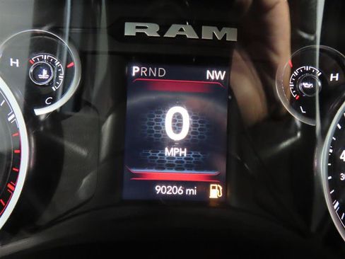 Used 2022 RAM 2500 Big Horn AWD/4WD image 19