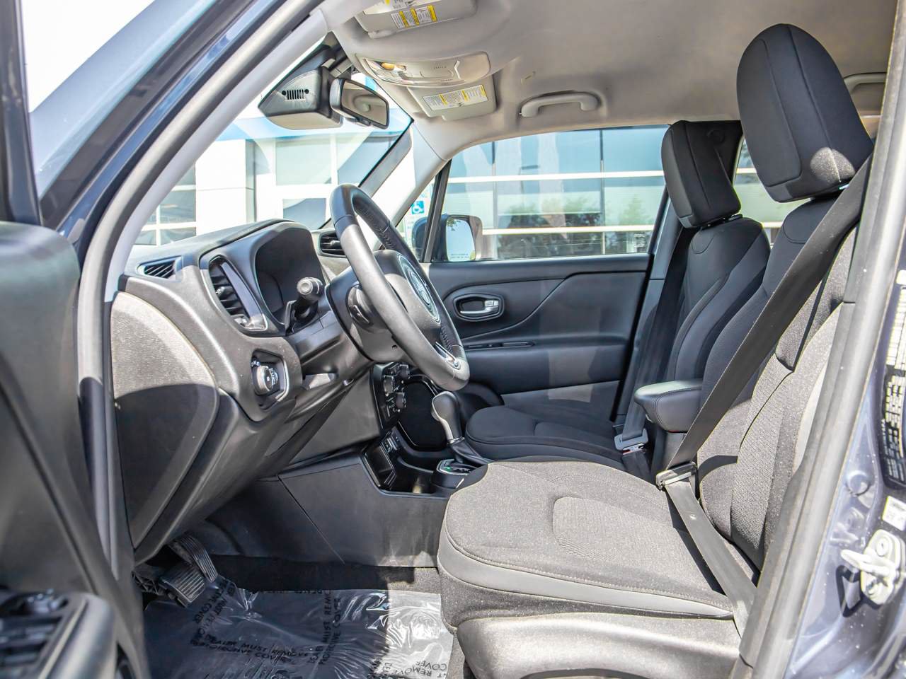 Used 2020 Jeep Renegade Altitude FWD image 7