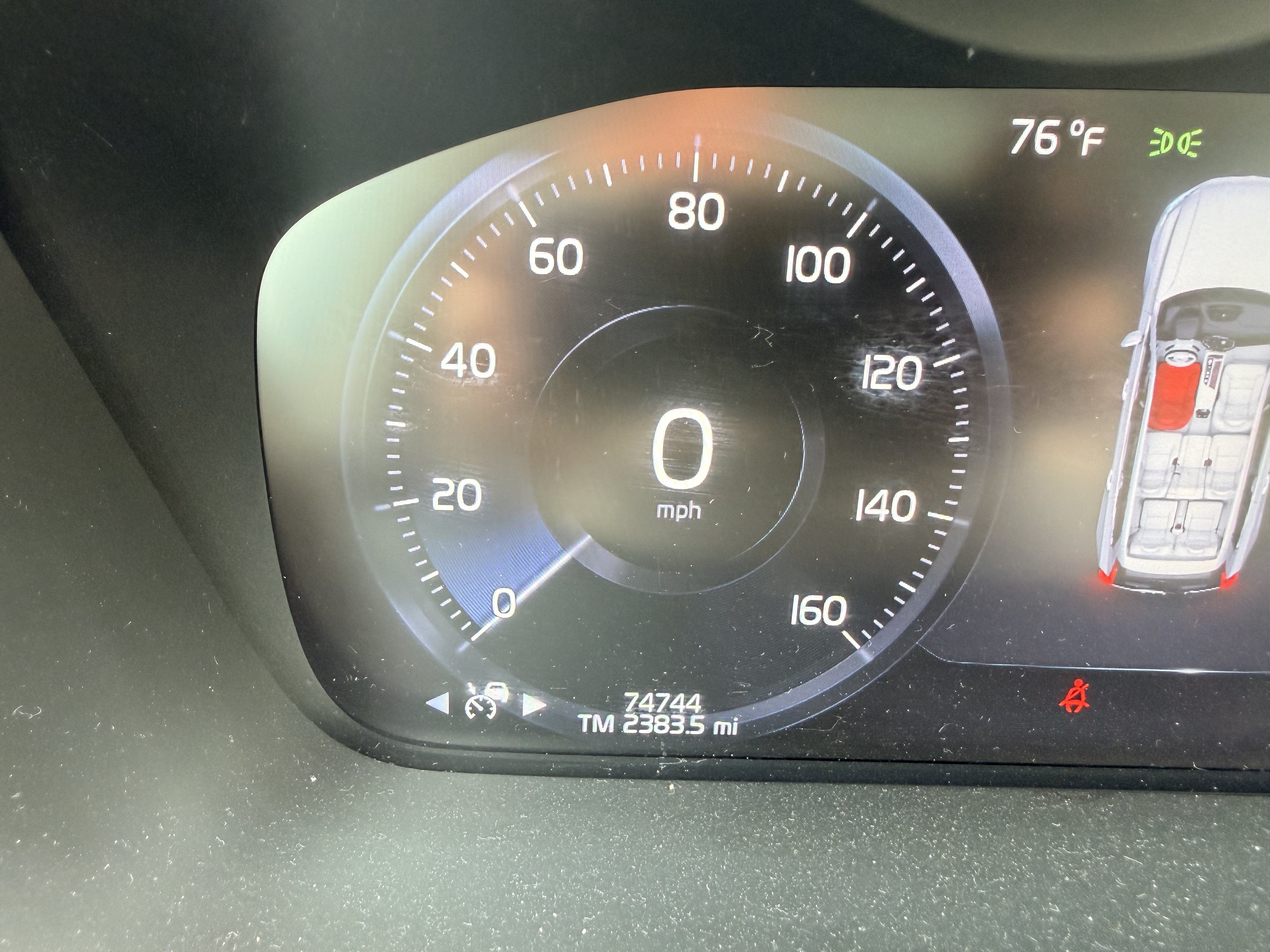 Used 2021 Volvo XC90 T6 Momentum w/ Advanced Package AWD/4WD image 11