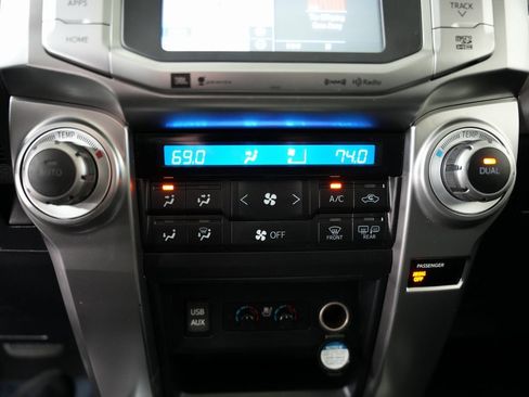 Used 2019 Toyota 4Runner Limited image 27