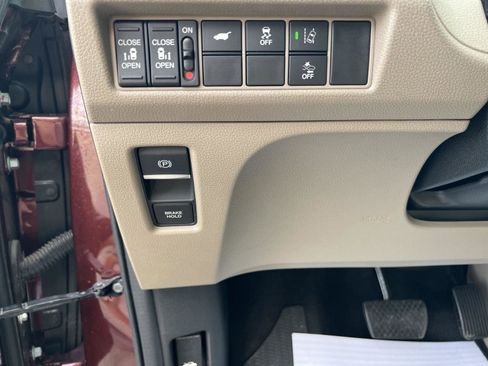 Used 2019 Honda Odyssey EX-L image 18