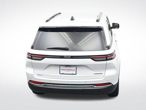 Used 2023 Jeep Grand Cherokee Laredo RWD image 26