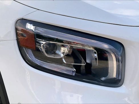 Used 2023 Mercedes-Benz GLB 250 4MATIC image 28