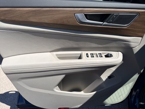 New 2026 Volkswagen Atlas SE image 18