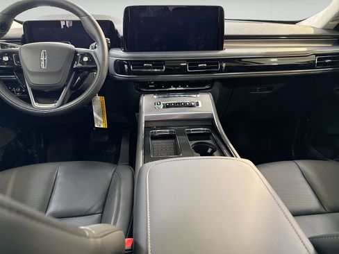 New 2026 Lincoln Aviator 2WD image 22
