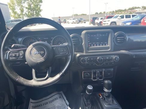 Used 2021 Jeep Wrangler Unlimited Sport image 3