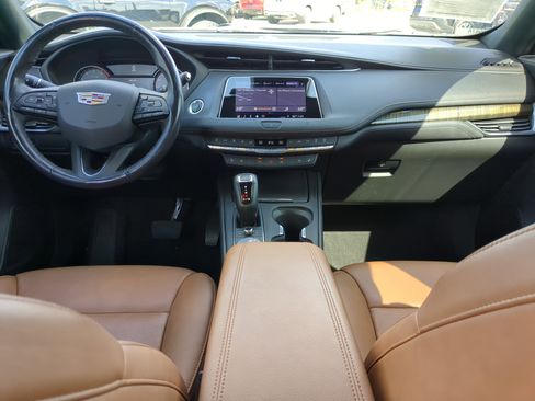 Used 2019 Cadillac XT4 Premium Luxury image 14