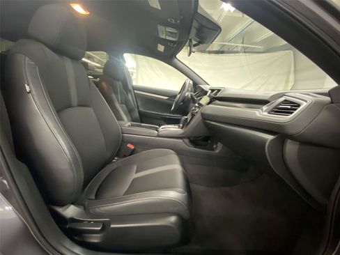 Used 2020 Honda Civic Sport image 28