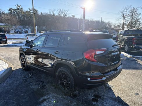 Certified 2022 GMC Terrain AT4 image 8