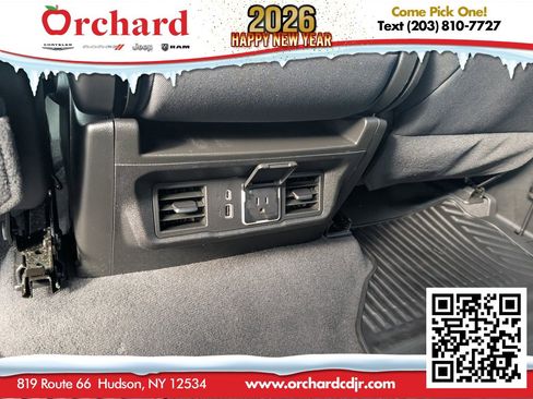 Used 2024 Chevrolet Silverado 1500 LT image 45