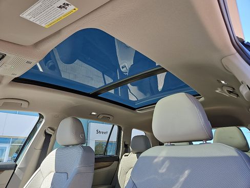 New 2026 Volkswagen Atlas SE image 14