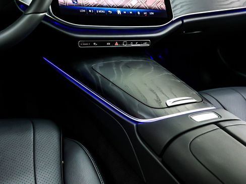 Certified 2025 Mercedes-Benz E 350 E 350 RWD Sedan image 8