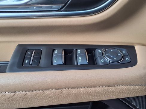 Certified 2024 Chevrolet Tahoe Premier w/ Premium Package AWD/4WD image 8