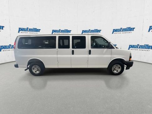 Used 2025 Chevrolet Express 3500 LS RWD image 12