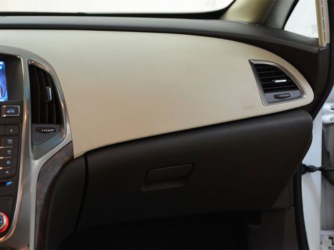 Used 2014 Buick Verano image 16