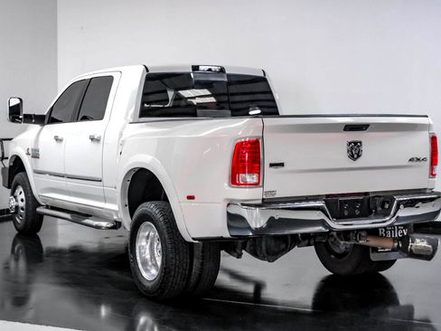 Used 2018 RAM 3500 Laramie w/ Cold Weather Group image 9