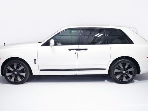 Used 2019 Rolls-Royce Cullinan AWD/4WD image 5
