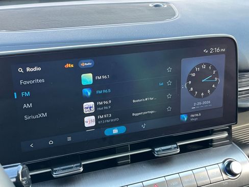 Used 2025 Hyundai Kona SEL image 18