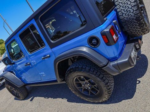 Used 2024 Jeep Wrangler Willys image 8