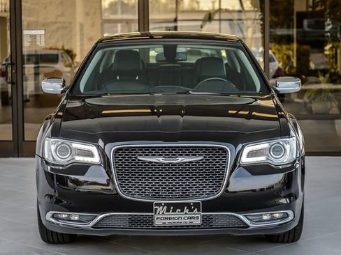 Used 2020 Chrysler 300 Limited image 5