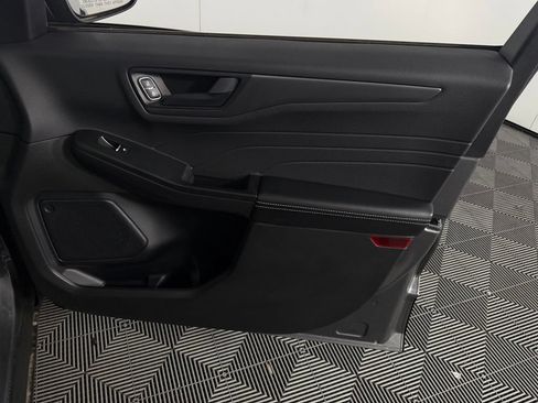 Used 2025 Ford Escape Active FWD image 30