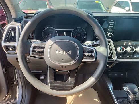 Used 2023 Kia Sorento LX FWD image 20