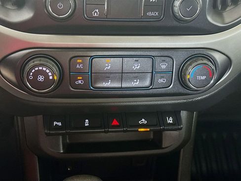 Used 2022 Chevrolet Colorado LT w/ Fleet Safety Package RWD image 18
