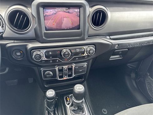 Certified 2021 Jeep Wrangler Unlimited Sport image 12