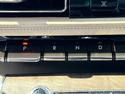 Used 2022 Lincoln Aviator Reserve w/ Elements Package Plus image 29