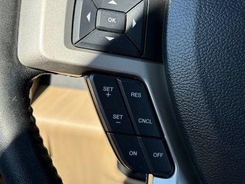 Used 2017 Ford F150 Lariat AWD/4WD image 24