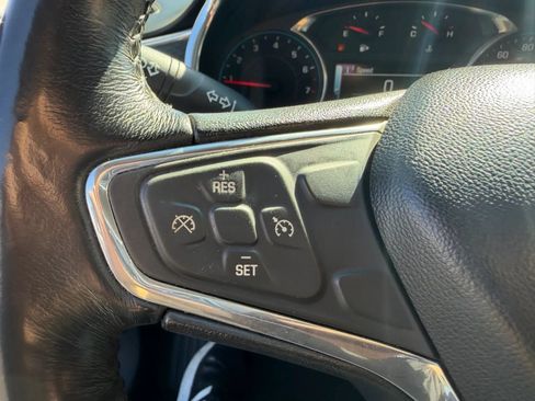 Used 2016 Chevrolet Malibu LT FWD image 18