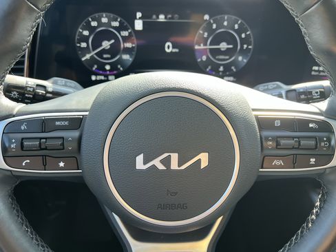 Certified 2024 Kia Sportage SX image 25