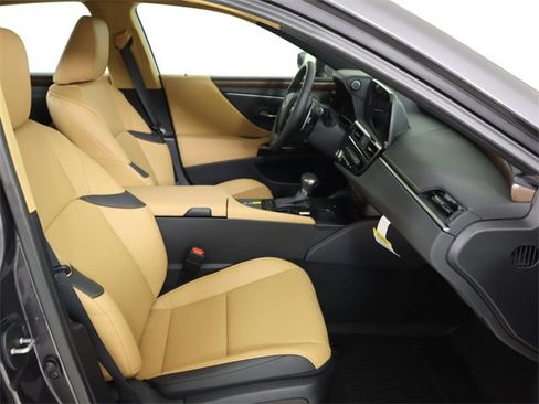 New 2025 Lexus ES 350 w/ Premium Package image 13