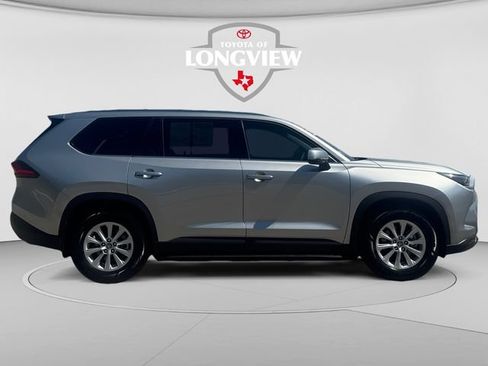 Certified 2024 Toyota Grand Highlander FWD image 6