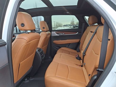 Used 2023 Cadillac XT5 Premium Luxury image 10