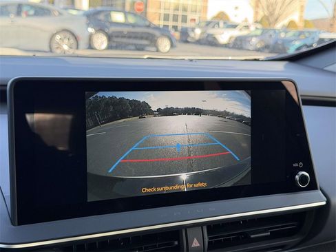 New 2026 Toyota Prius XLE image 4