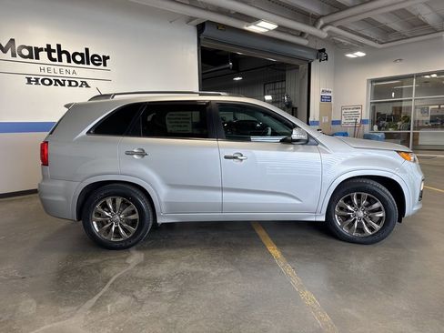 Used 2012 Kia Sorento SX FWD image 4