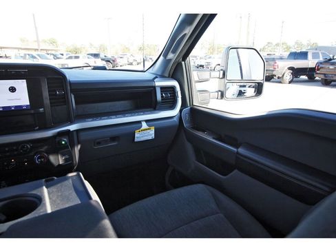 Used 2023 Ford F250 XL w/ STX Appearance Package image 13